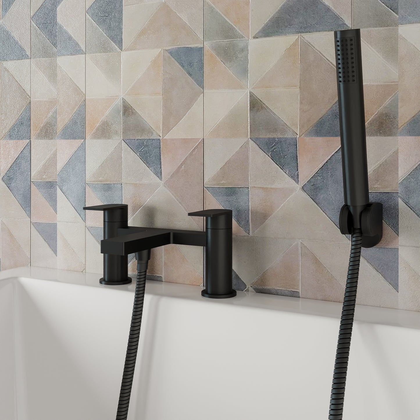 Canada Bath Filler Tap - Black CAN403