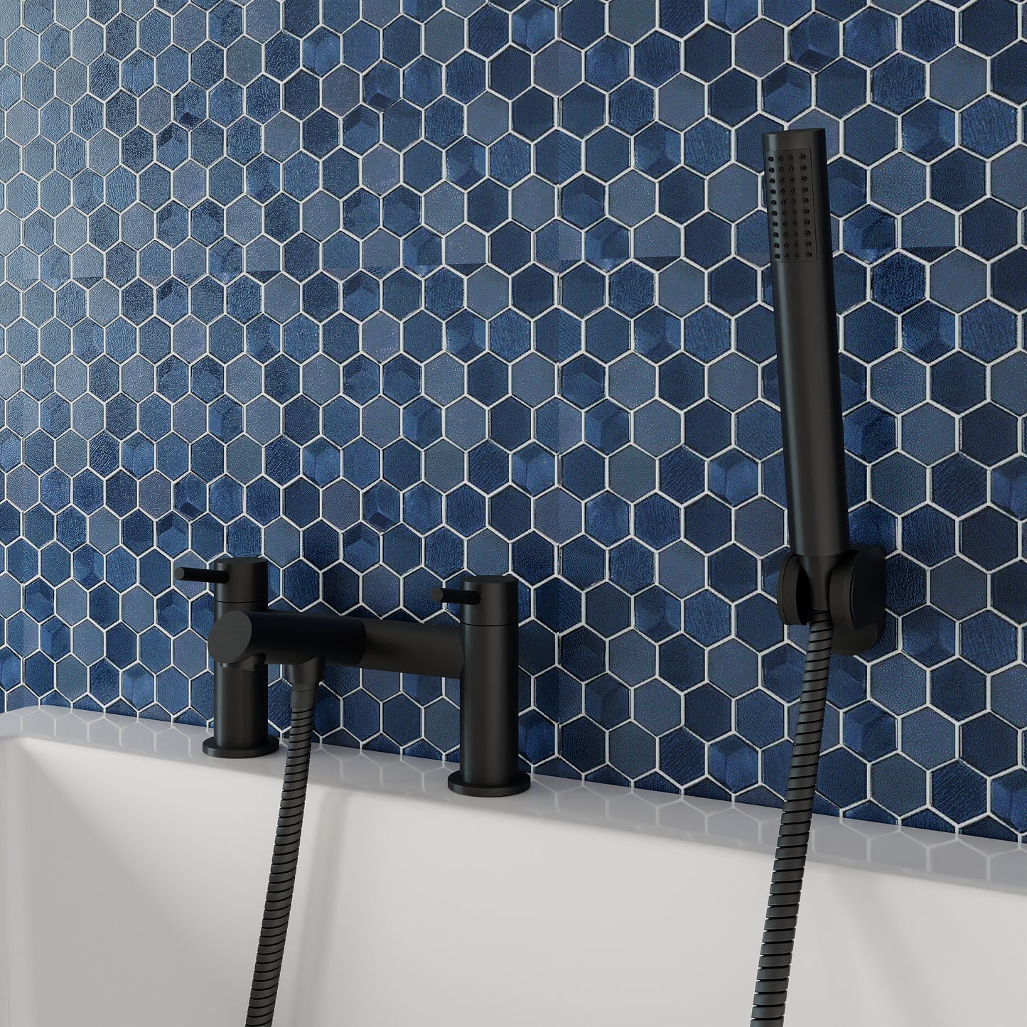 Navala Bath Filler Tap - Black NAV403